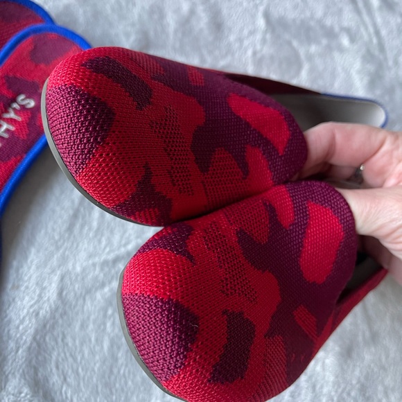EUC Rothy’s Retired Red Camo Loafer 8 - Picture 4 of 5